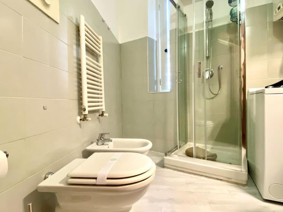 • Cozy House • 10 Min Rho Fiera Apartment Milan Luaran gambar